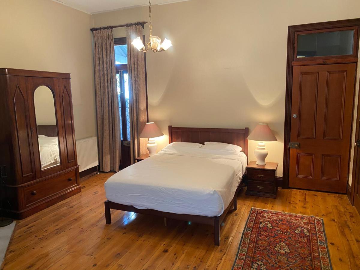 Yass Central Bed & Breakfast Exterior photo